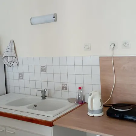 Le Platane Апартаменты Brioux-Sur-Boutonne